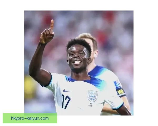 贝林厄姆与福登：曼联中场新星争夺战持续升温，状态备受关注